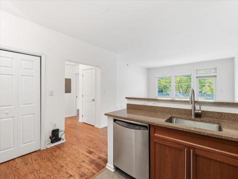 4 Constellation Place Jersey City NJ 07305