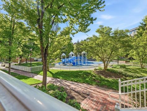 4 Constellation Place Jersey City NJ 07305