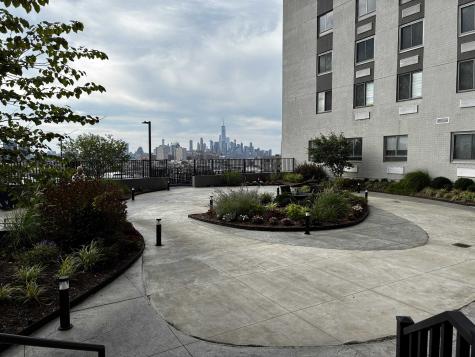 100 Manhattan Avenue Union City NJ 07087