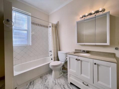 1614 Summit Avenue Union City NJ 07087
