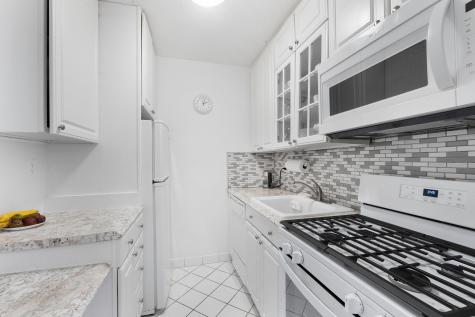 201 Street Pauls Avenue Jersey City NJ 07306