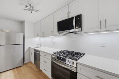 6040 Boulevard East West New York NJ 07093