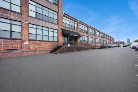 300 Communipaw Avenue Jersey City NJ 07304