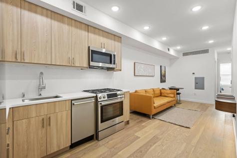 364 8th Street Jersey City NJ 07302
