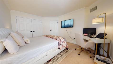 1020 Harmon Cove Tower Secaucus NJ 07094