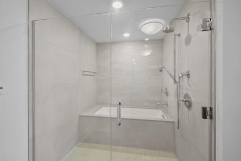150 Henley Place Weehawken NJ 07086