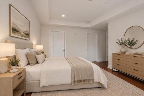 150 Henley Place Weehawken NJ 07086