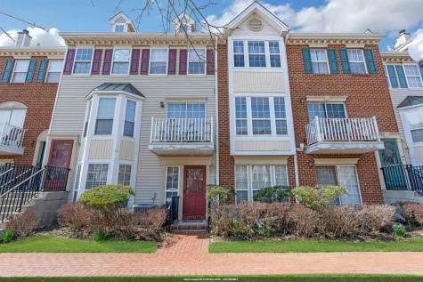 32 Cedar Street Jersey City NJ 07305