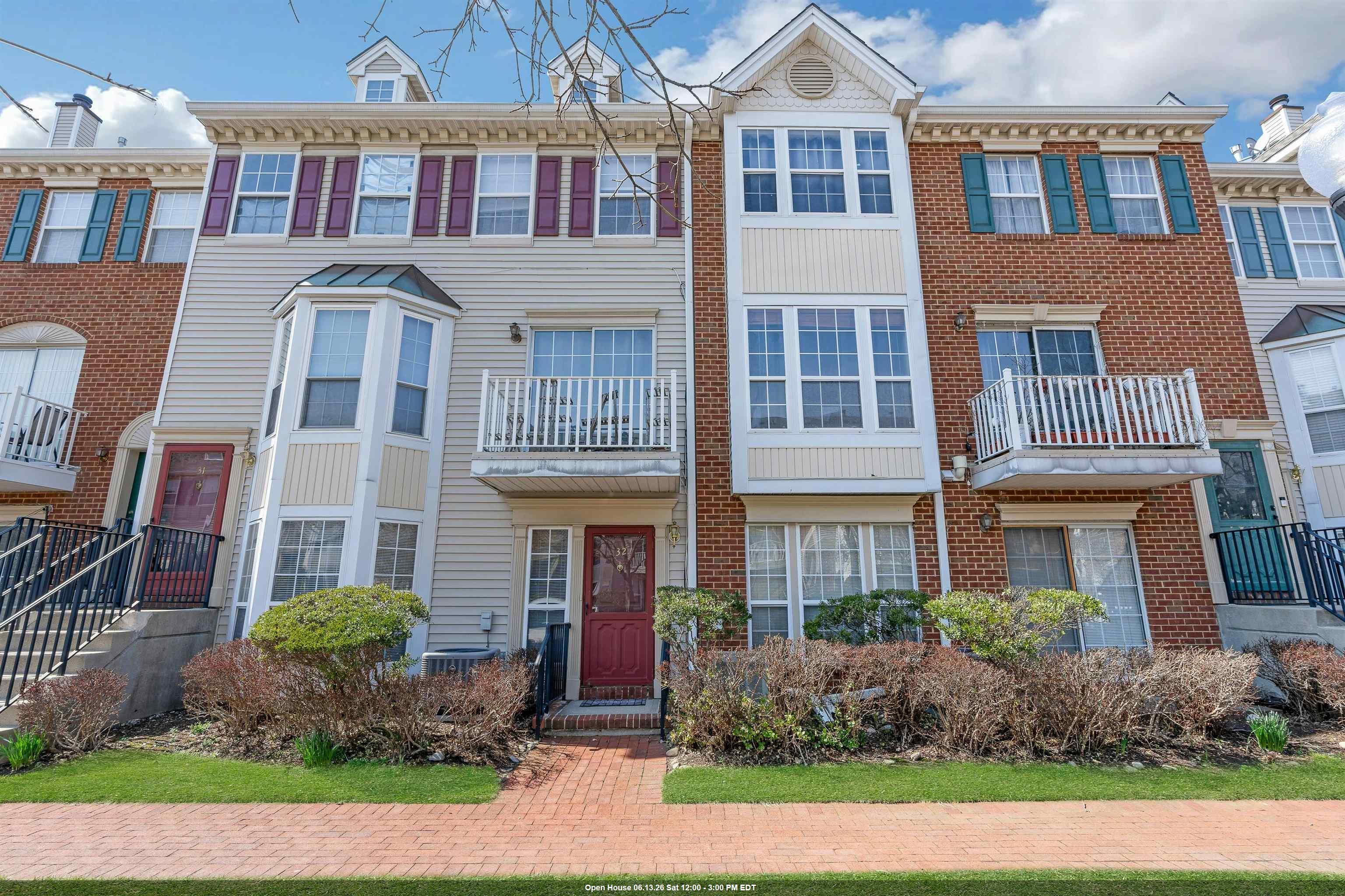 32 Cedar Street Jersey City NJ 07305