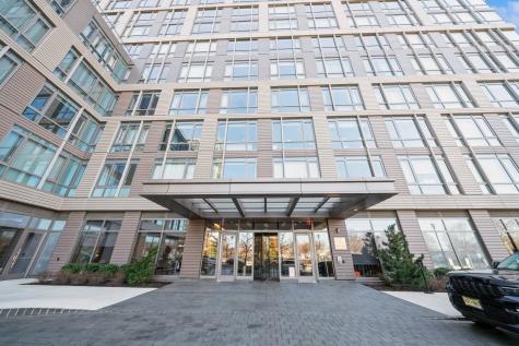 75 Park Lane South Jersey City NJ 07310