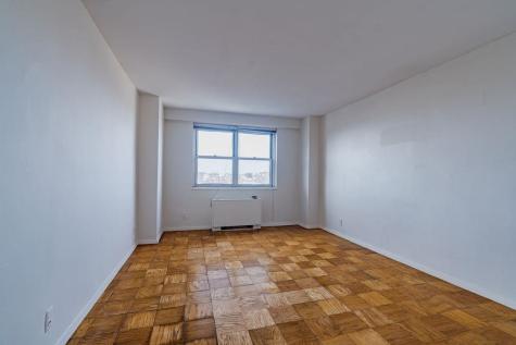 6600 Boulevard East West New York NJ 07093