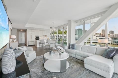 800 Avenue At Port Imperial Weehawken NJ 07086