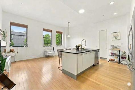 4 Beacon Way Jersey City NJ 07304
