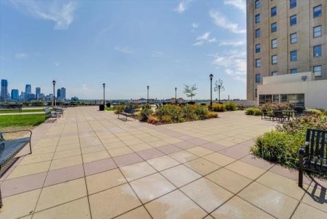 4 Beacon Way Jersey City NJ 07304