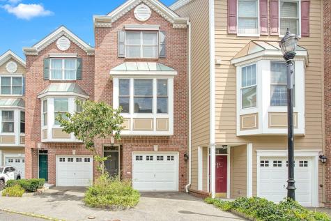 425 Newburgh Court West New York NJ 07093
