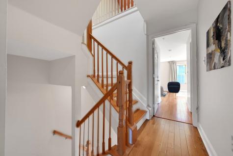 425 Newburgh Court West New York NJ 07093