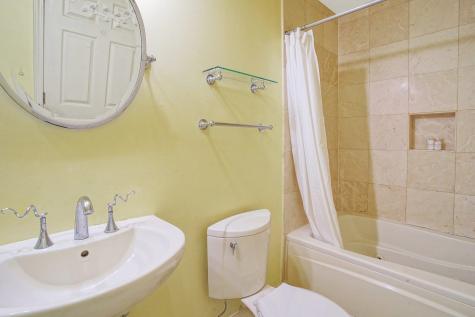 425 Newburgh Court West New York NJ 07093