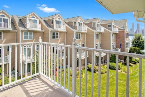 425 Newburgh Court West New York NJ 07093
