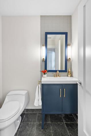 3 Oxford Landing Weehawken NJ 07086