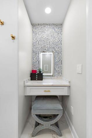 3 Oxford Landing Weehawken NJ 07086