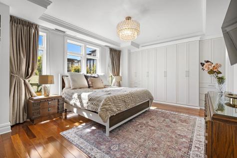 3 Oxford Landing Weehawken NJ 07086