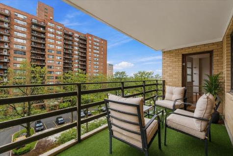 201 Street Pauls Avenue Jersey City NJ 07306