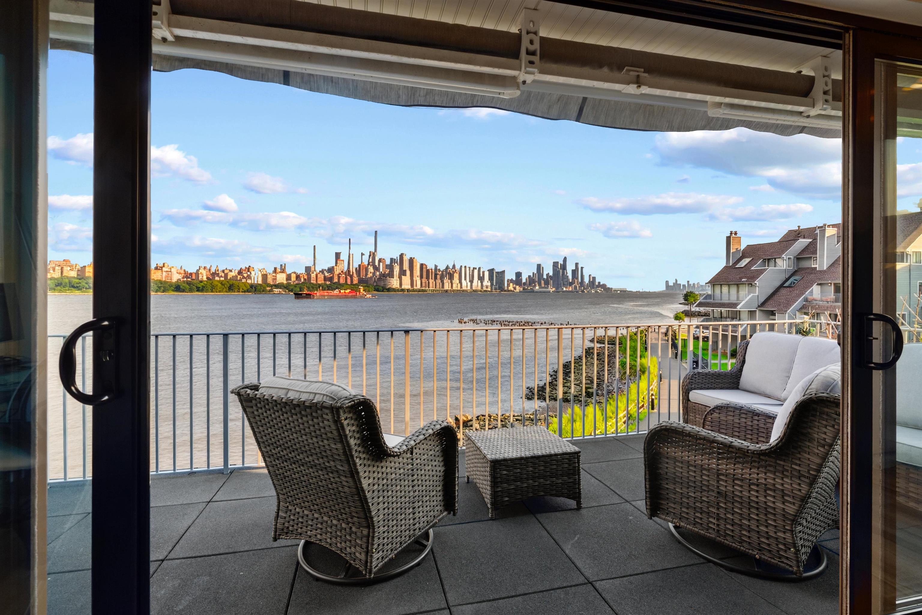 4B Cove Lane North Bergen NJ 07047