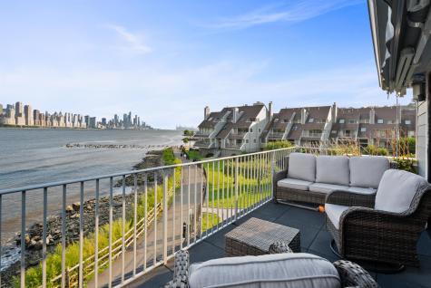 4B Cove Lane North Bergen NJ 07047