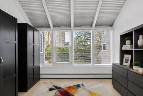 4B Cove Lane North Bergen NJ 07047