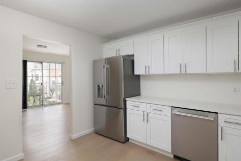 33 Holly Street Jersey City NJ 07305