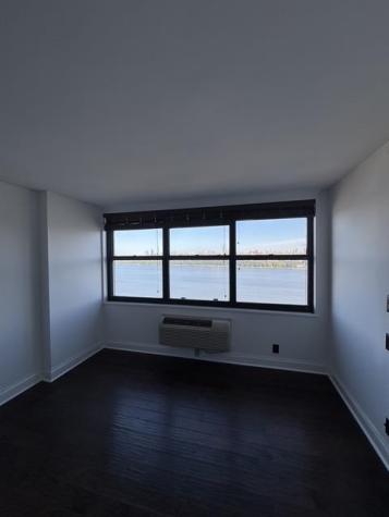 7004 Boulevard East Guttenberg NJ 07093