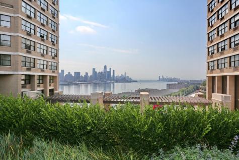 7004 Boulevard East Guttenberg NJ 07093