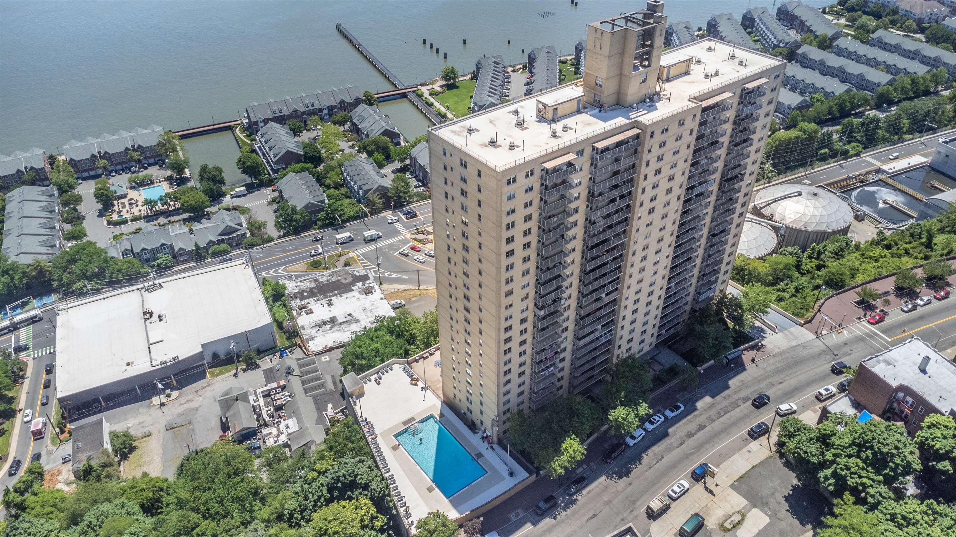 6600 Boulevard East West New York NJ 07093