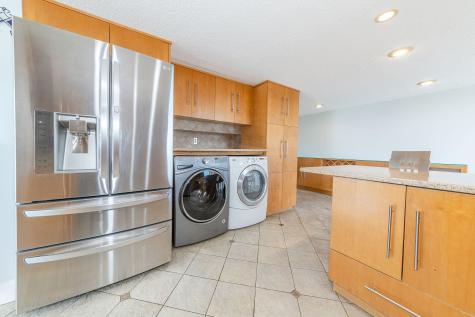2105 Harmon Cove Tower Secaucus NJ 07094