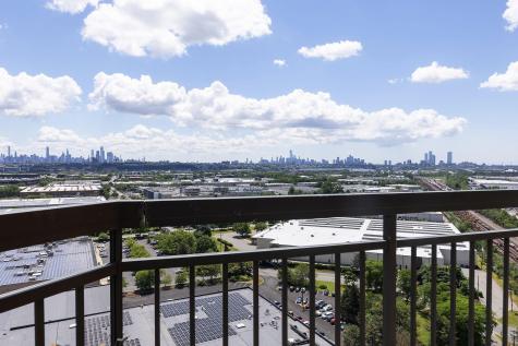 2105 Harmon Cove Tower Secaucus NJ 07094