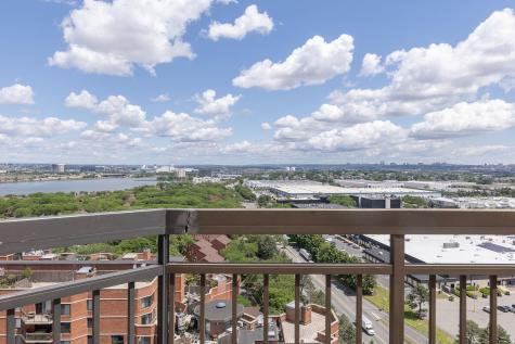 2105 Harmon Cove Tower Secaucus NJ 07094