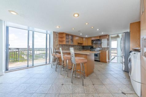 2105 Harmon Cove Tower Secaucus NJ 07094