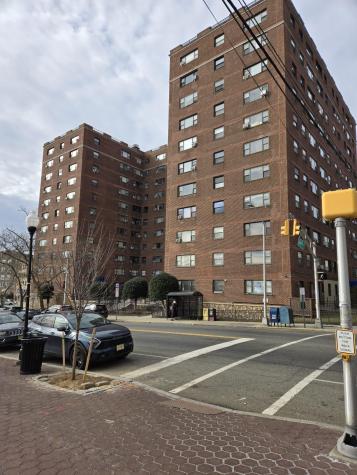 6515 Boulevard East West New York NJ 07093