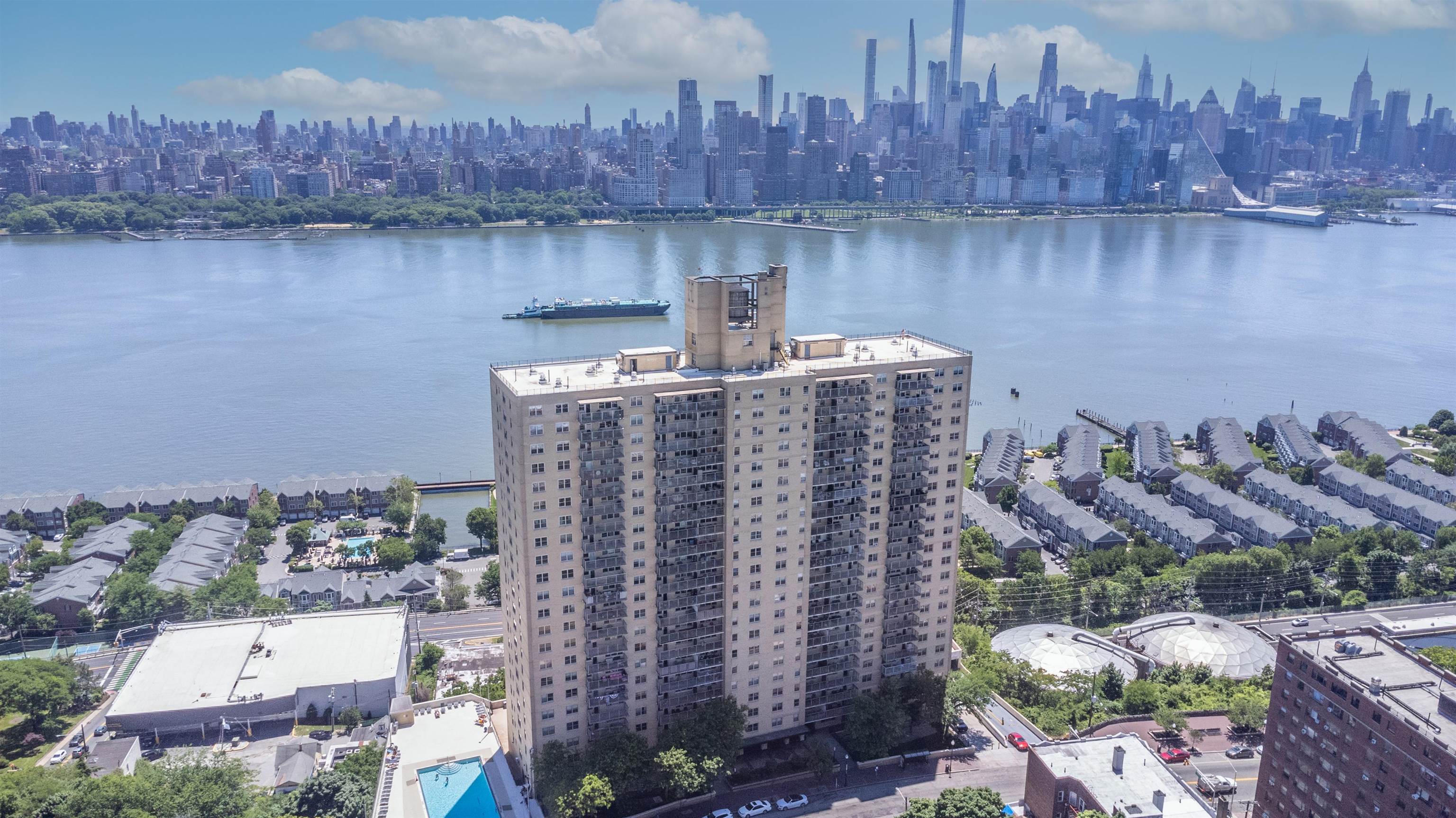 6600 Boulevard East West New York NJ 07093