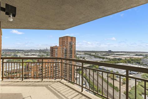 2032 Harmon Cove Tower Secaucus NJ 07094
