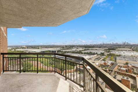 2032 Harmon Cove Tower Secaucus NJ 07094