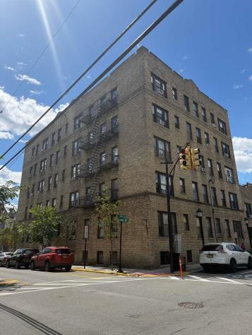 217 44th Street Union City NJ 07087