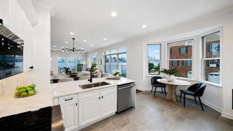 444A Albany Court West New York NJ 07093
