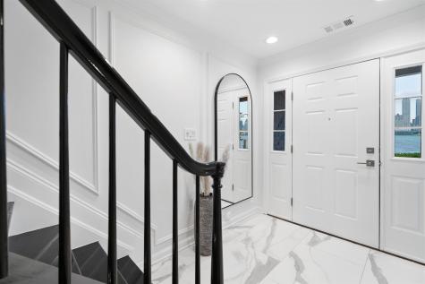 444A Albany Court West New York NJ 07093