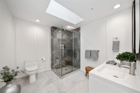 444A Albany Court West New York NJ 07093
