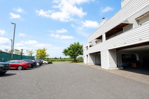 820 Topsail Lane Secaucus NJ 07094