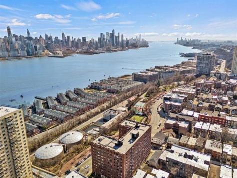 6515 Boulevard East West New York NJ 07093