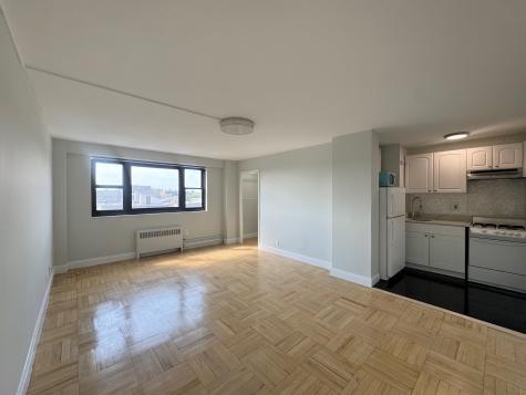 6515 Boulevard East West New York NJ 07093