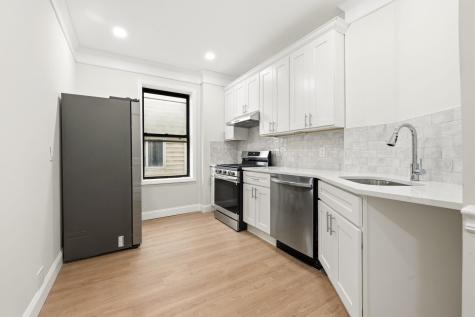81 Romaine Avenue Jersey City NJ 07306