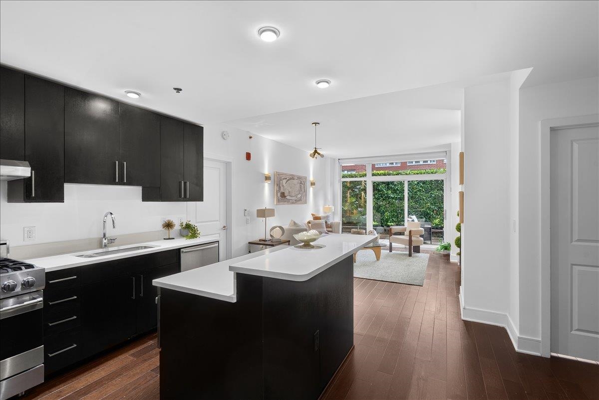 1100 Maxwell Lane Hoboken NJ 07030